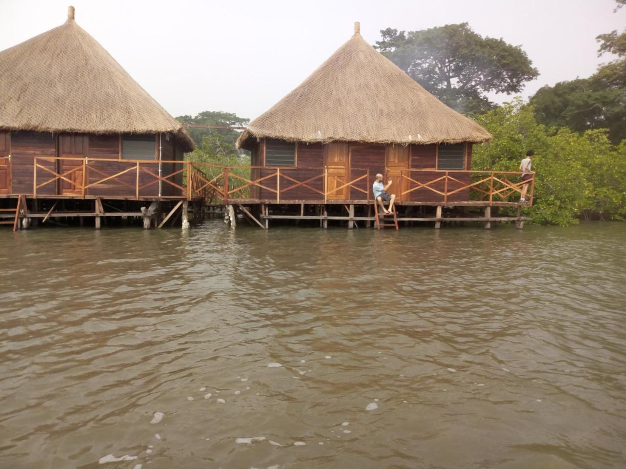 Bintang Bolong Lodge Zewnętrze zdjęcie